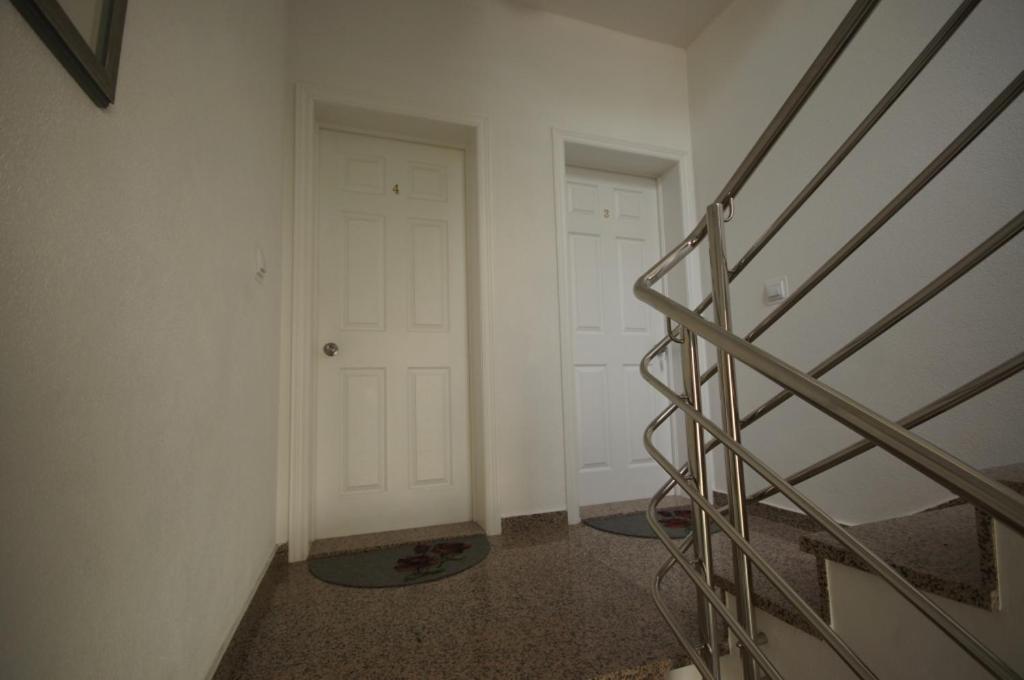 Apartment In Tucepi With Terrace, Air Conditioning, Wifi, Washing Machine 202-3 Eksteriør bilde